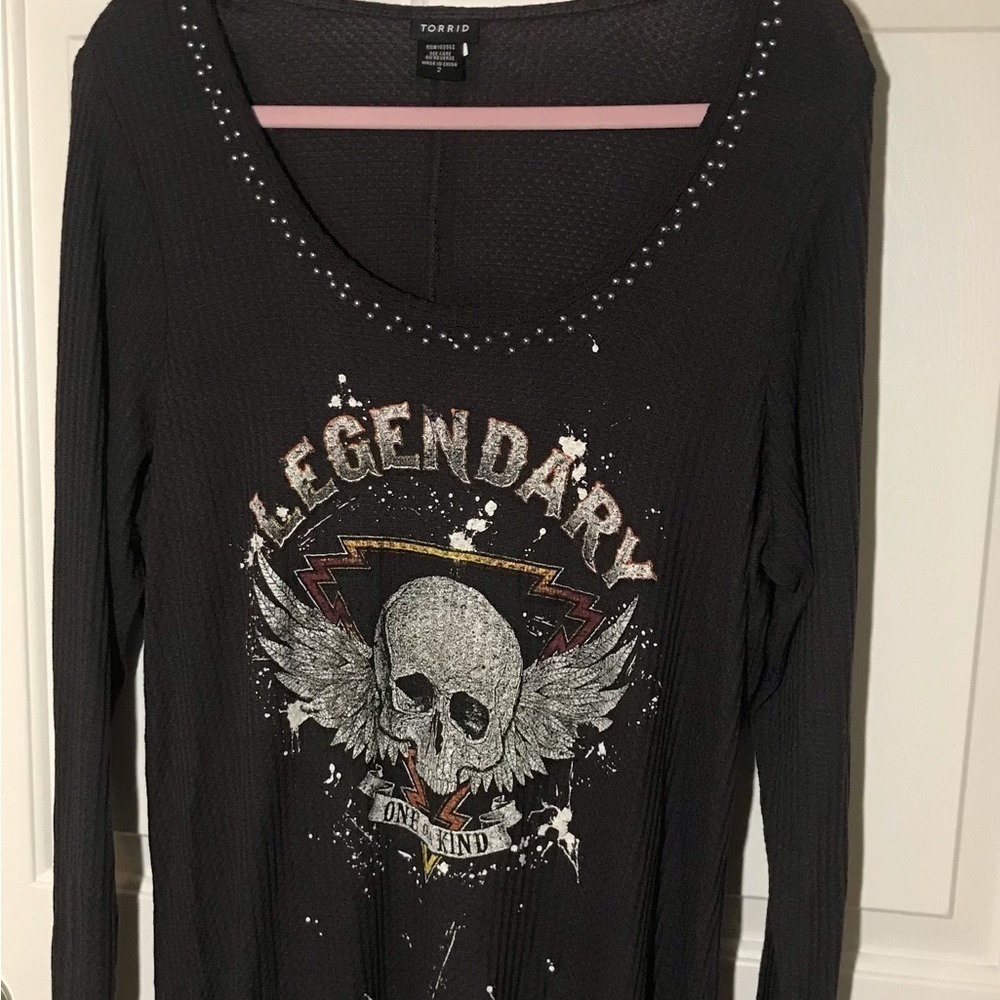 Torrid Skull Thermal Long Sleeve Shirt Size 2 Plus Studded - Picture 2 of 5